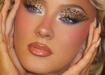 Vogue's Beauty Marks: bold prints en zachte pastels