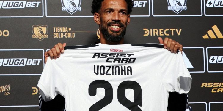 WK-held Vozinha ruilt Chaves in voor Colo-Colo